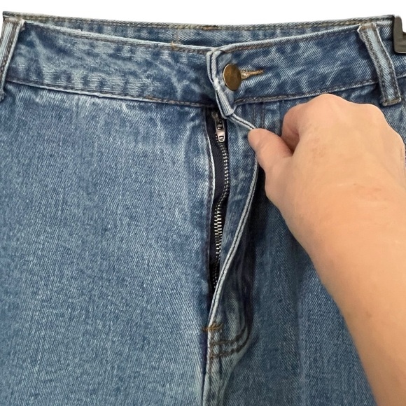 Butterfly Embroidered Cropped Raw Edge Denim Size 3XL - Picture 3 of 14